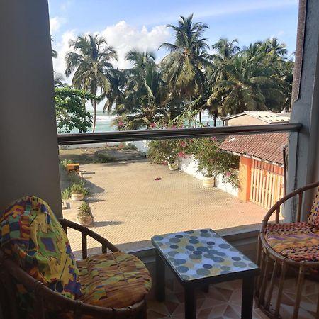 Afiki Hotel Elmina Bagian luar foto