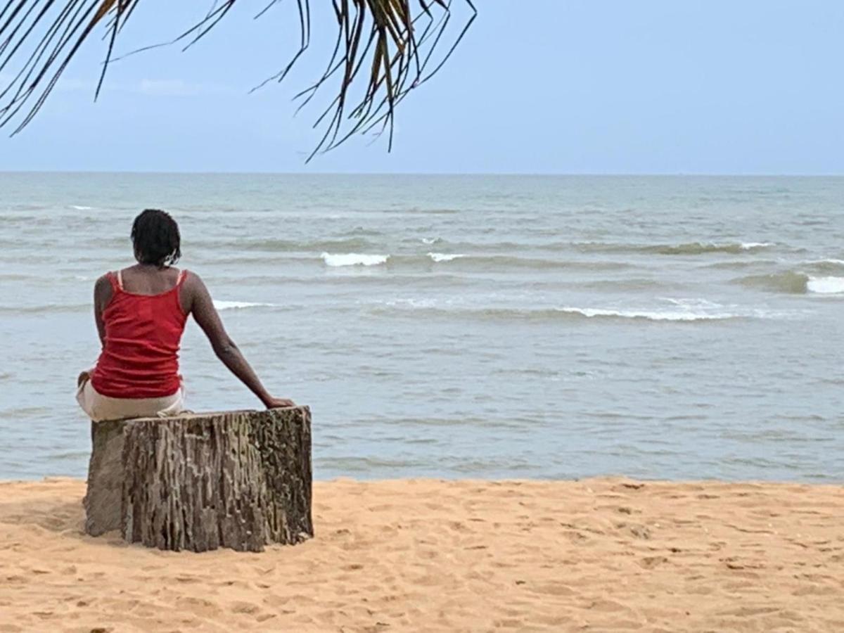 Afiki Hotel Elmina Bagian luar foto