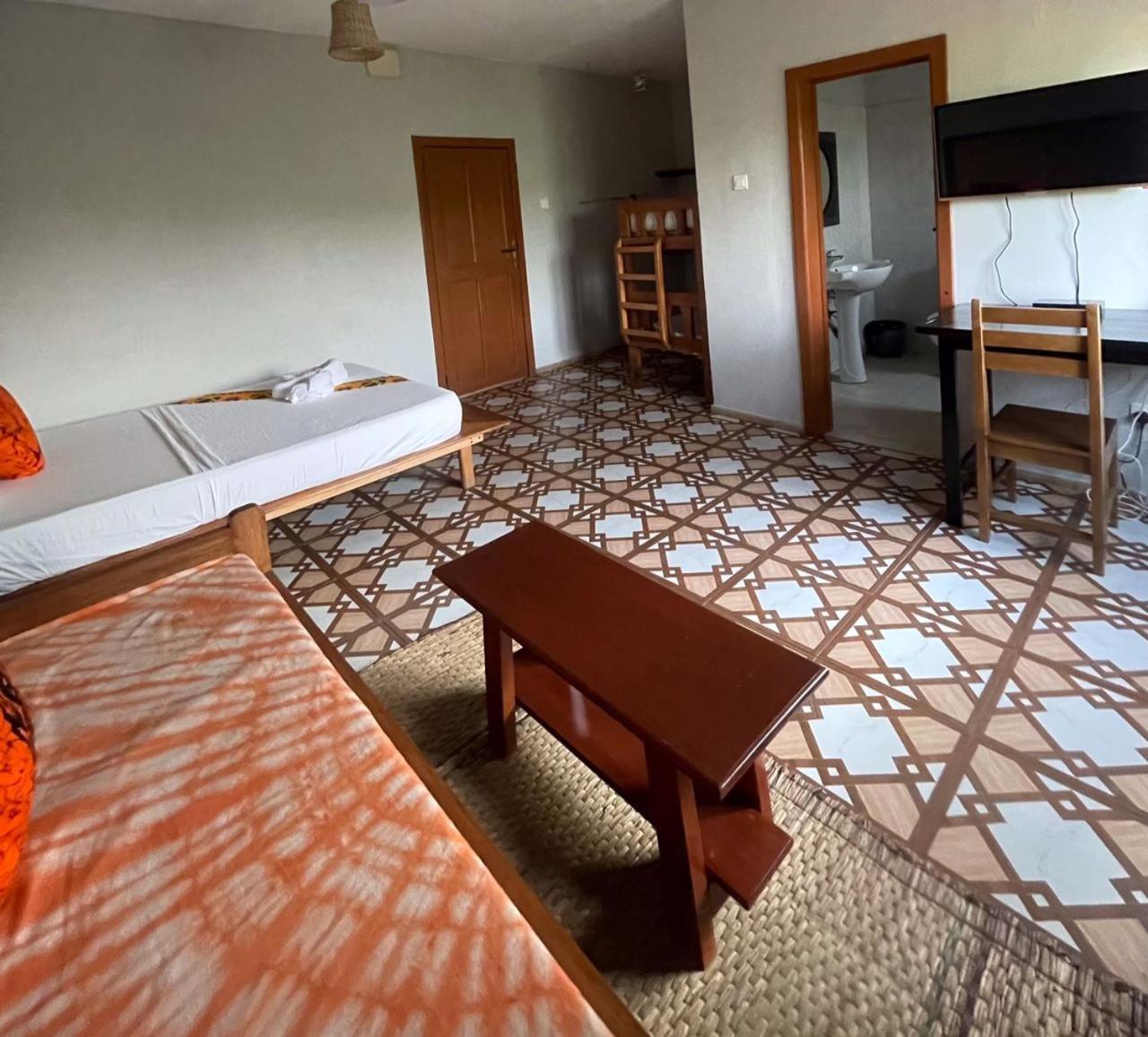 Afiki Hotel Elmina Bagian luar foto