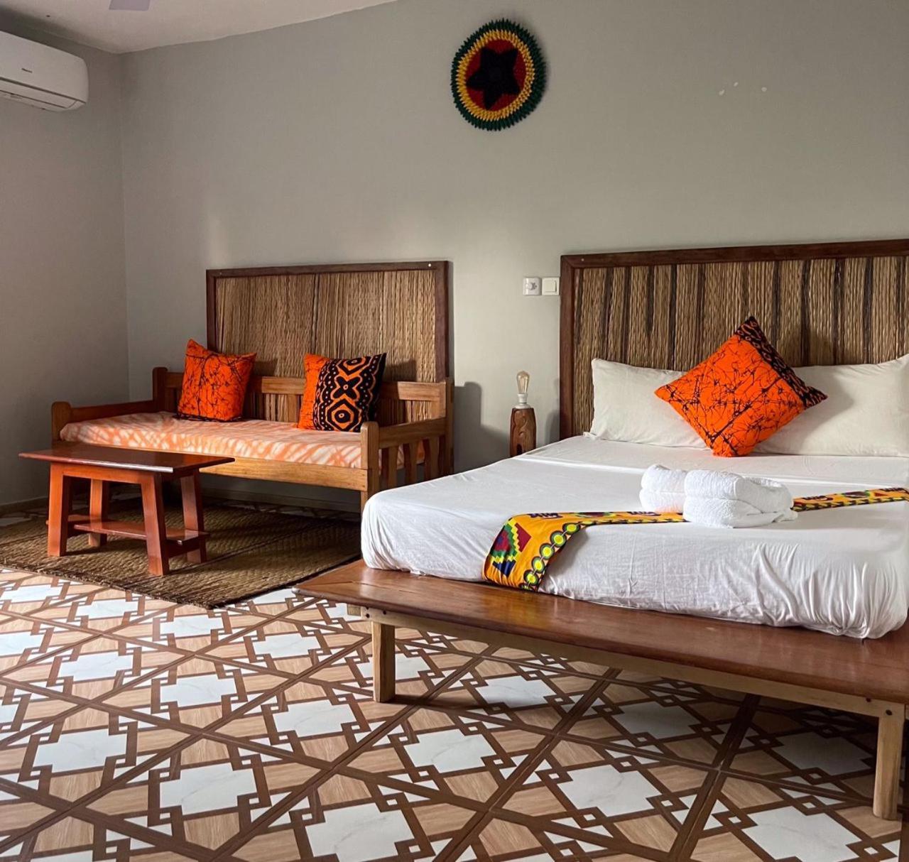 Afiki Hotel Elmina Bagian luar foto
