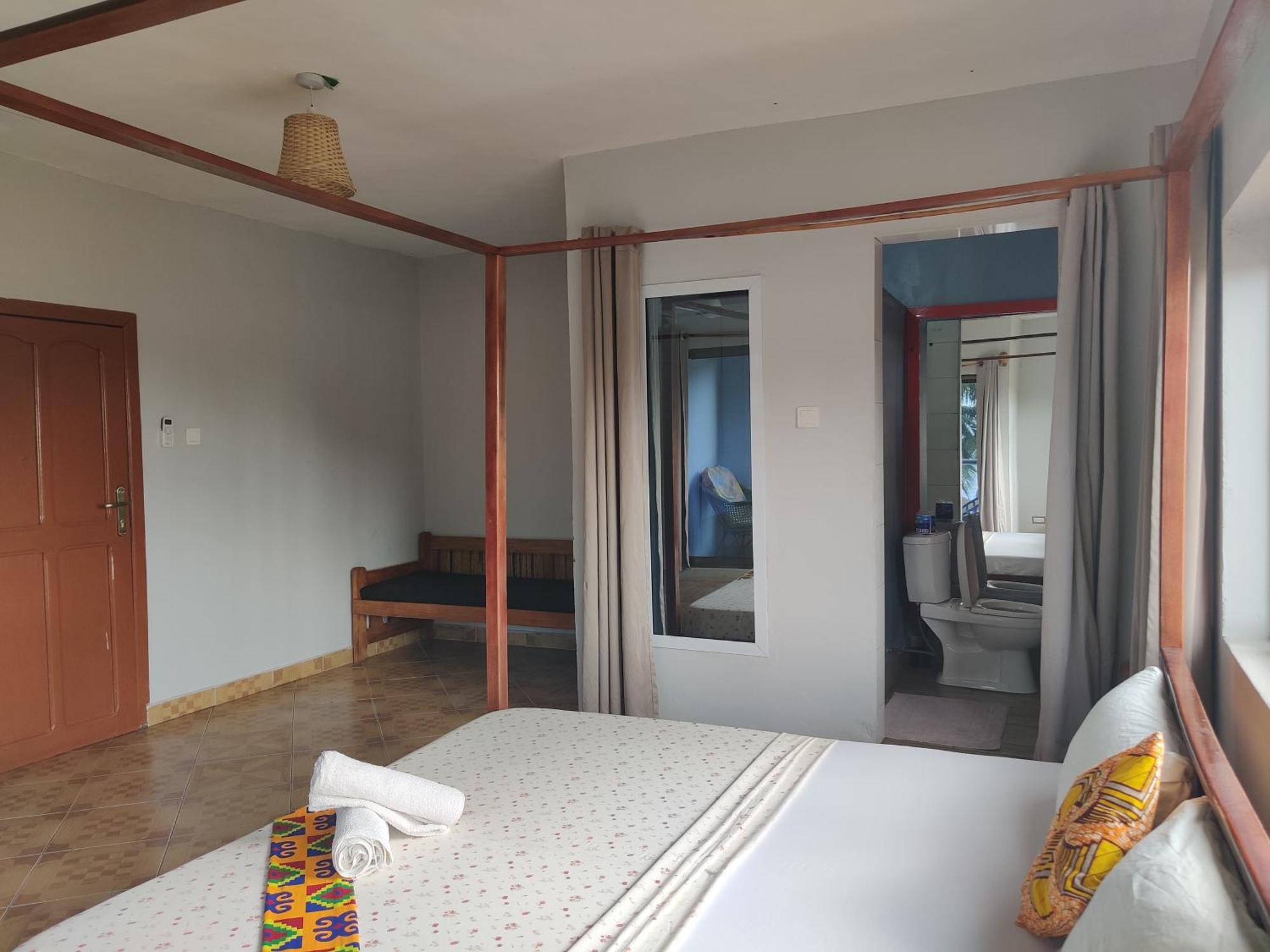Afiki Hotel Elmina Bagian luar foto