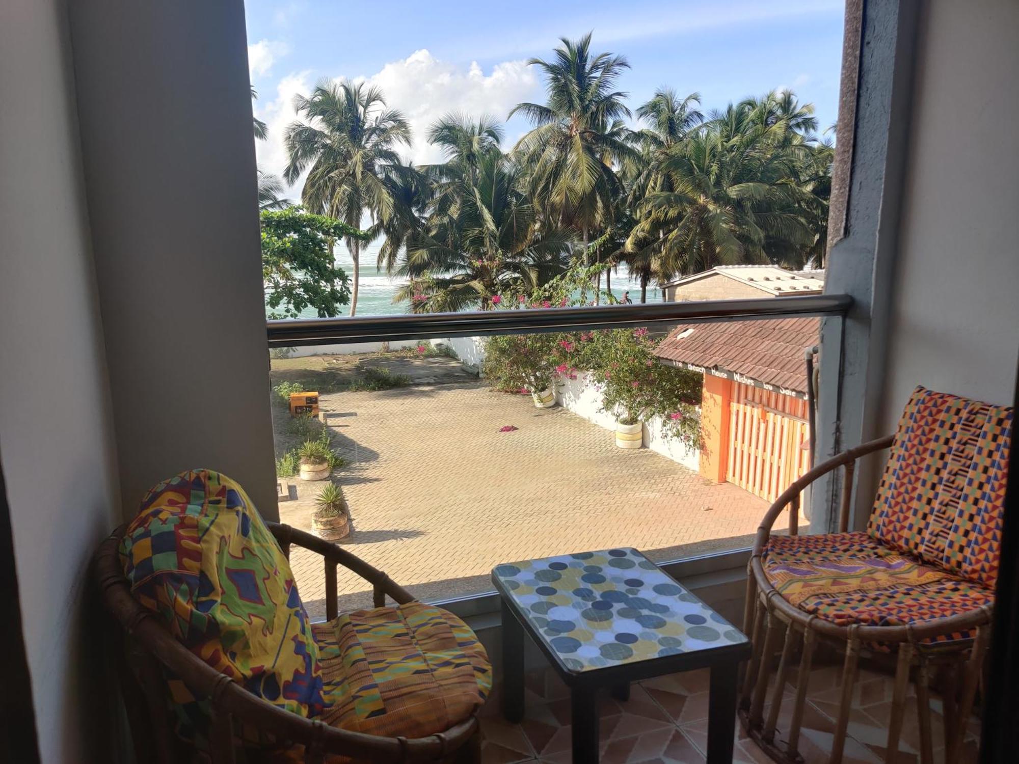 Afiki Hotel Elmina Bagian luar foto