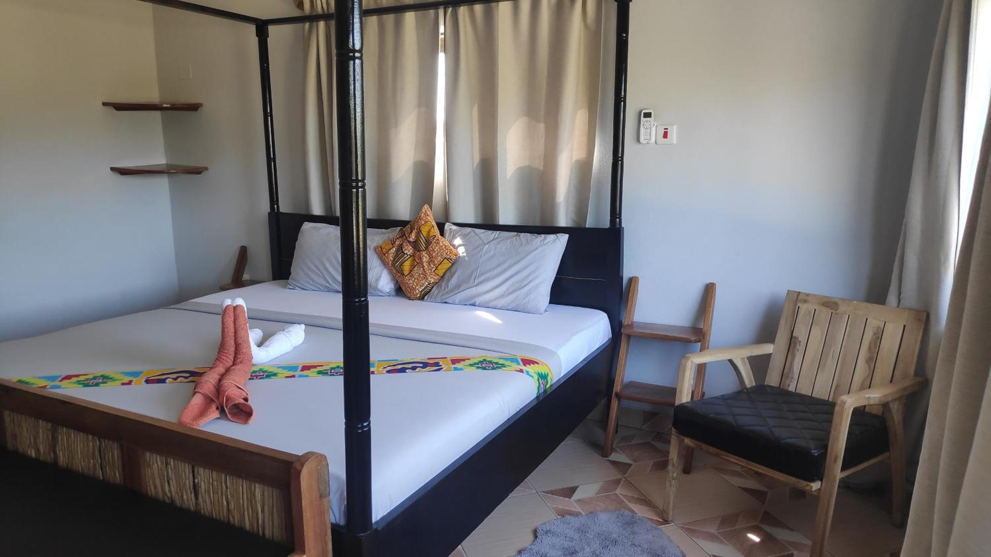 Afiki Hotel Elmina Bagian luar foto