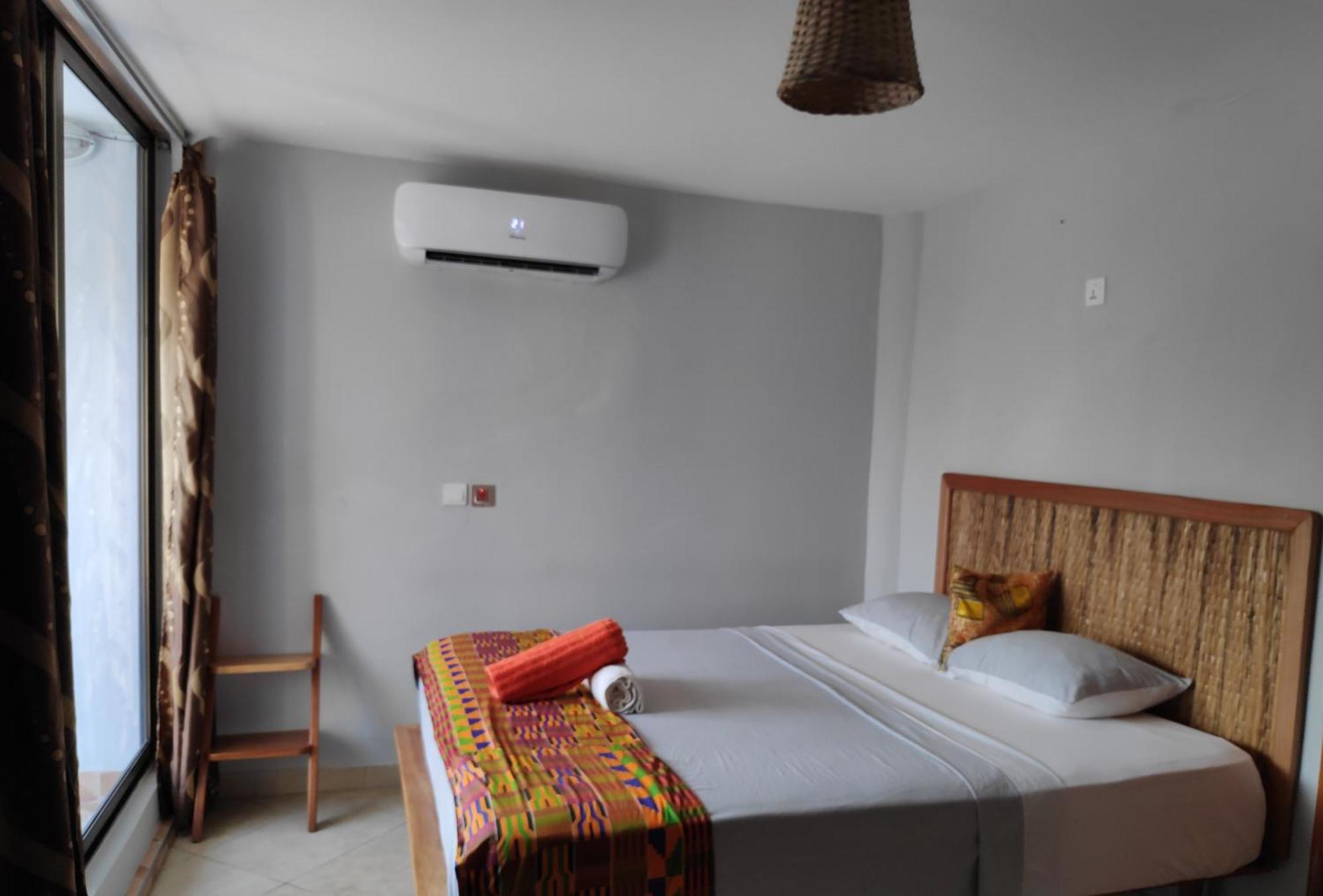 Afiki Hotel Elmina Bagian luar foto
