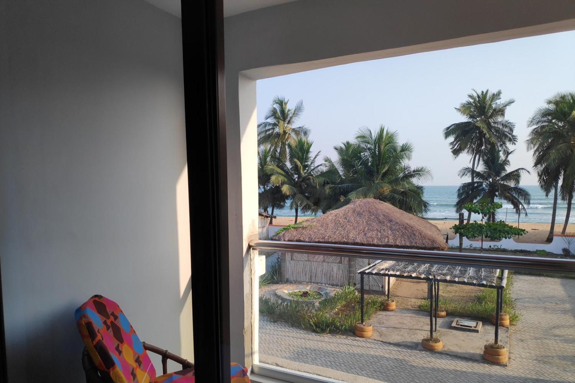 Afiki Hotel Elmina Bagian luar foto