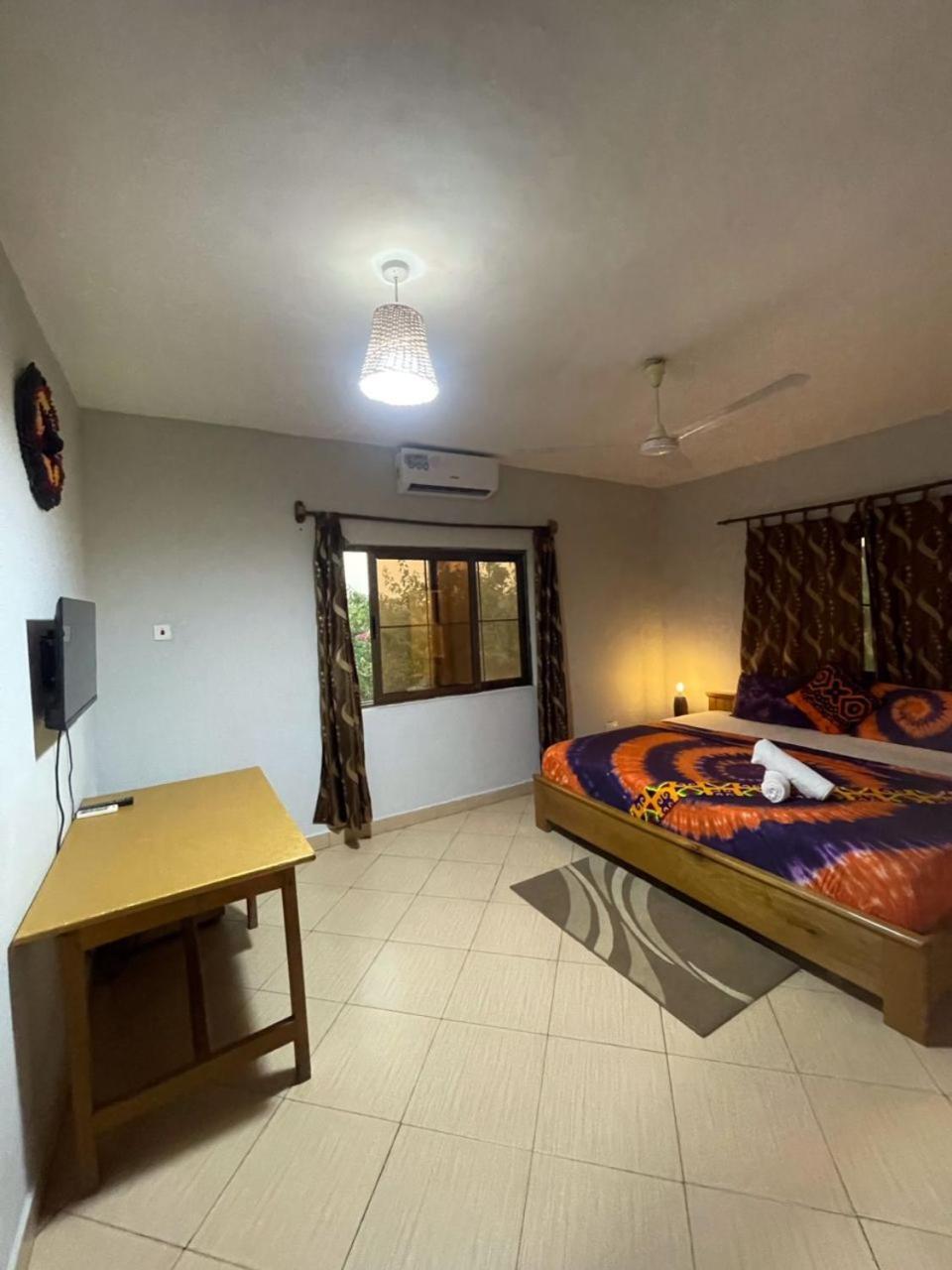 Afiki Hotel Elmina Bagian luar foto