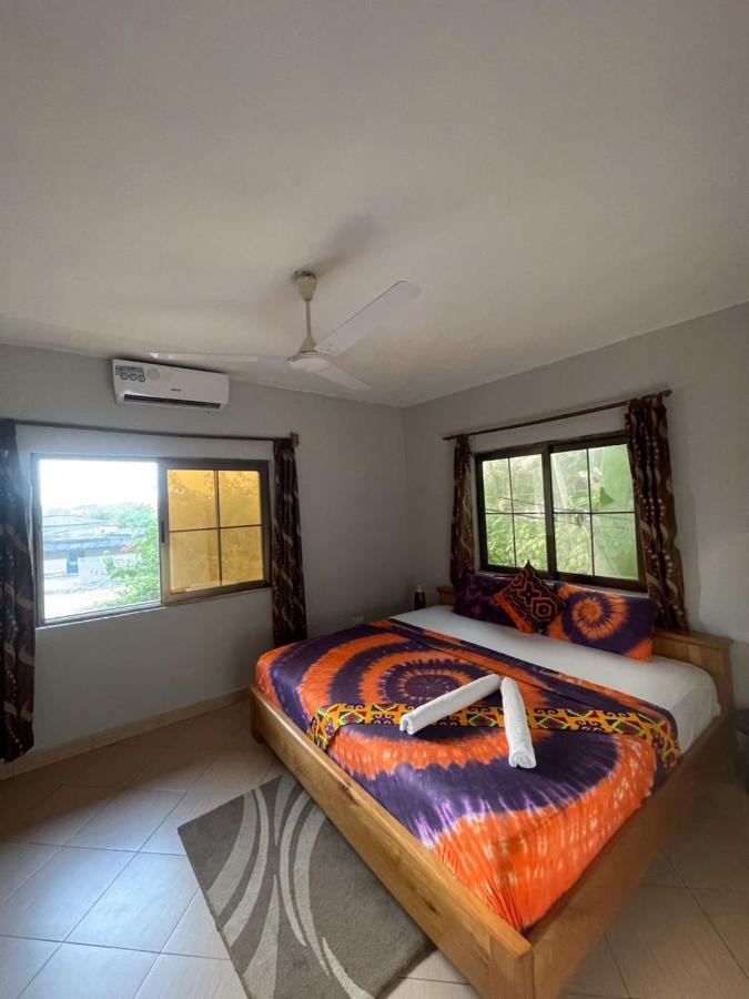 Afiki Hotel Elmina Bagian luar foto
